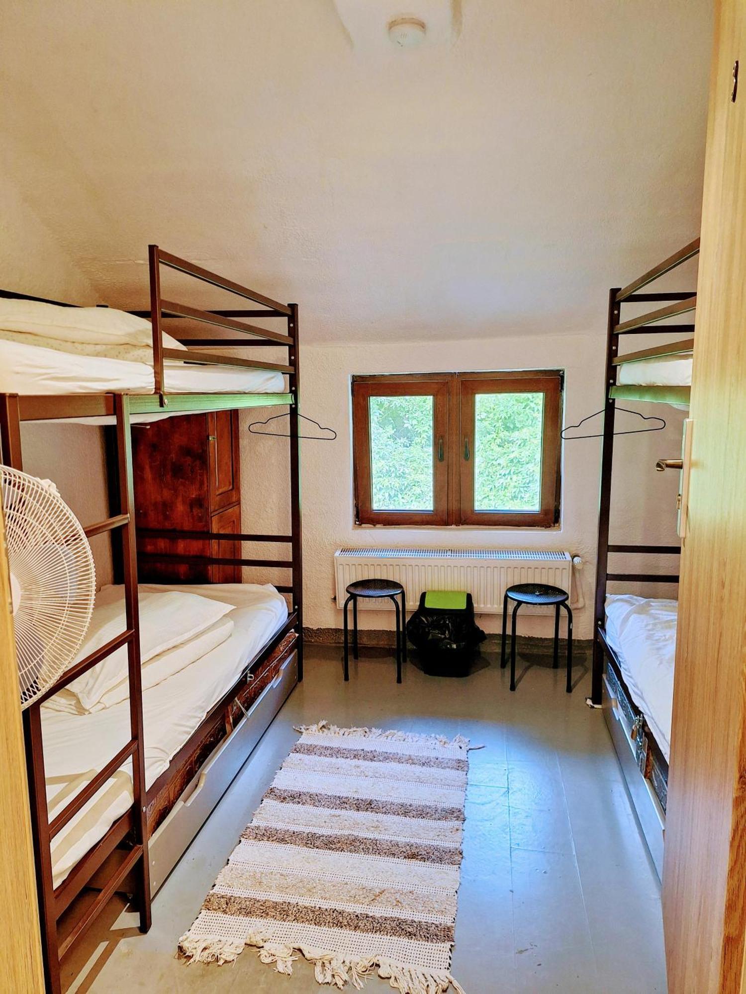 Downtown Hostel Braşov Exteriör bild